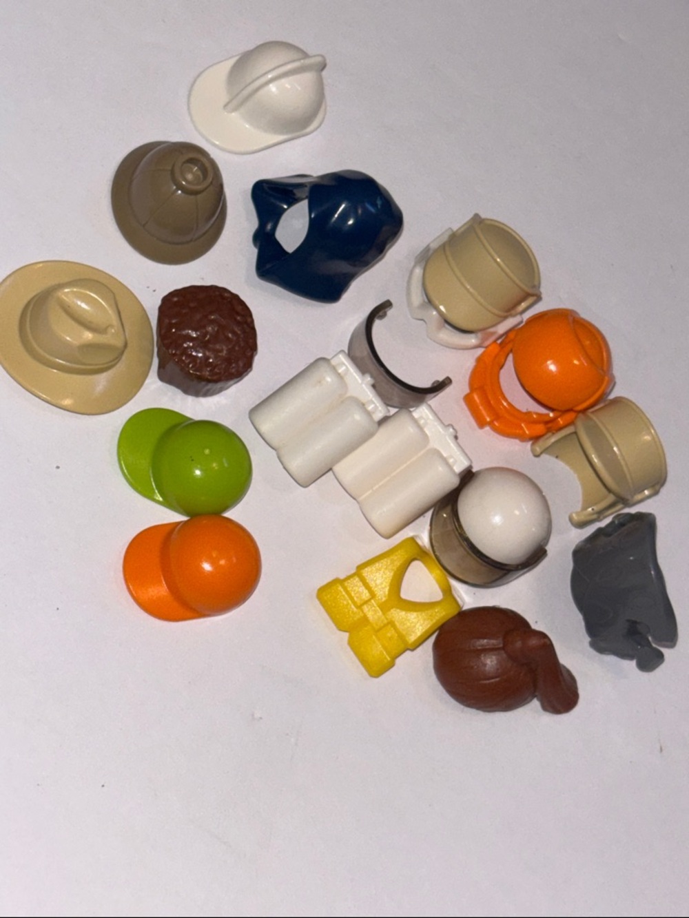 LEGO Accessories LEGO Minifigure hats LEGO air tanks LEGO caps